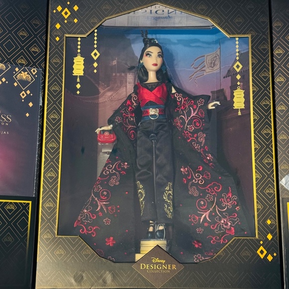 Disney - 2021 Designer Collection Mulan, Limited Edition Doll, NRFB - Picture 1 of 2